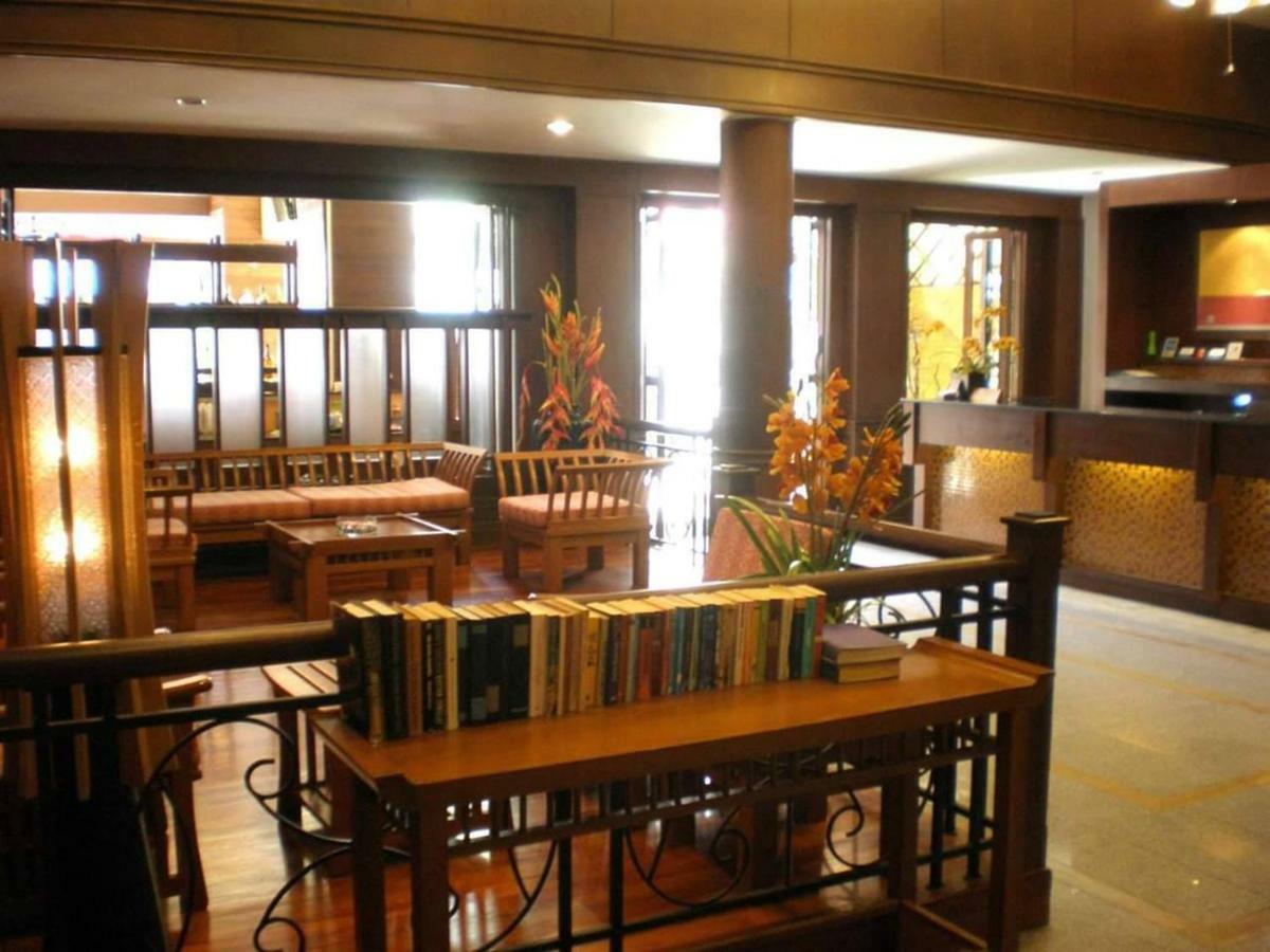 Rattana Beach Hotel By Shanaya Karon Extérieur photo