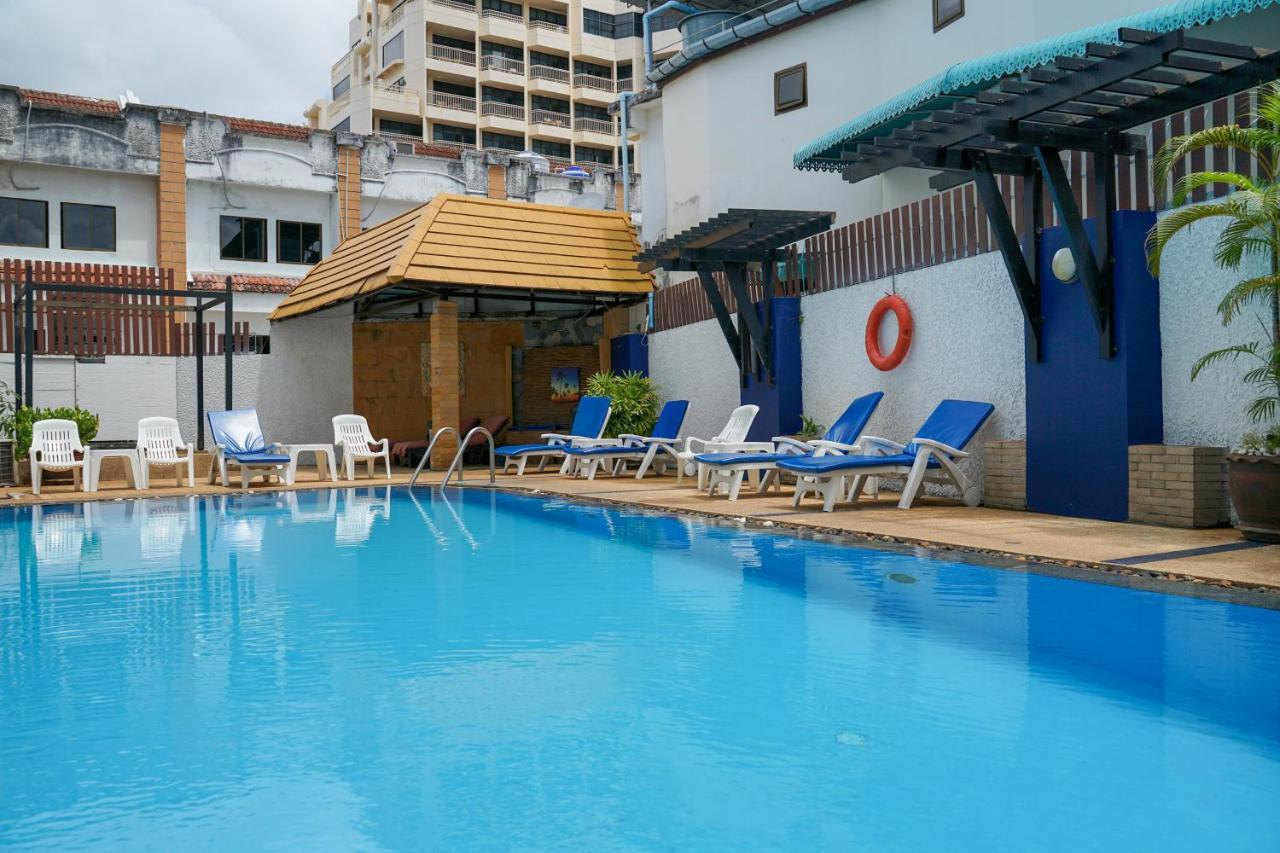Rattana Beach Hotel By Shanaya Karon Extérieur photo